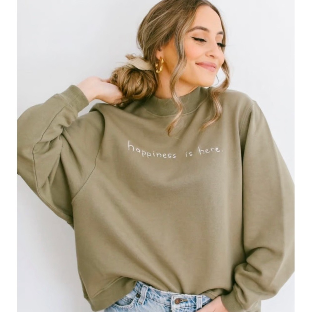 Happiness Is Here Kristin Made Sweatshirt S/M Sage Green Casual Cozy Effortless
